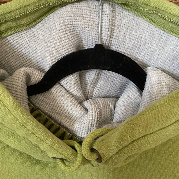 Abercrombie and Fitch Green Hoodie Sweatshirt. - Picture 4 of 6